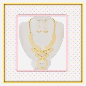 🛍Necklace Earrings Set🛍